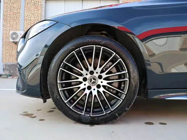 Mercedes-Benz C-Class — Фото автомобиля 4
