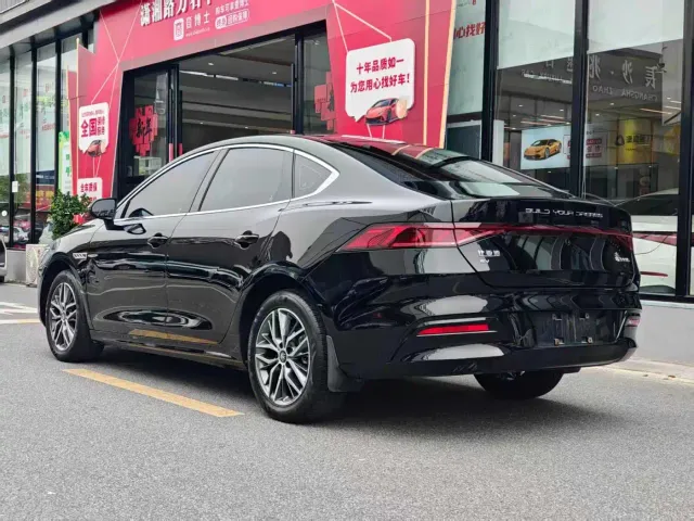 BYD Qin PLUS — Фото автомобиля 3
