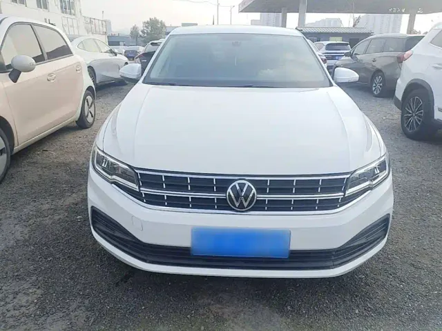 Volkswagen Bora — Фото автомобиля 2