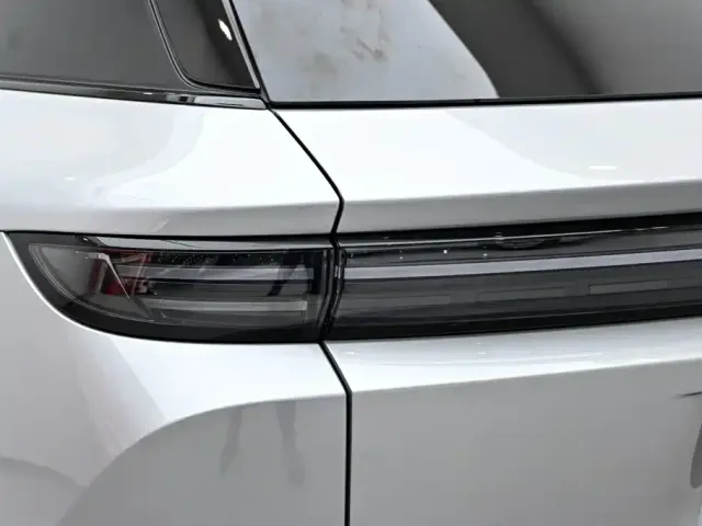 Li Auto Li Auto i6 2025 2WD Base Model — Фото автомобиля 9
