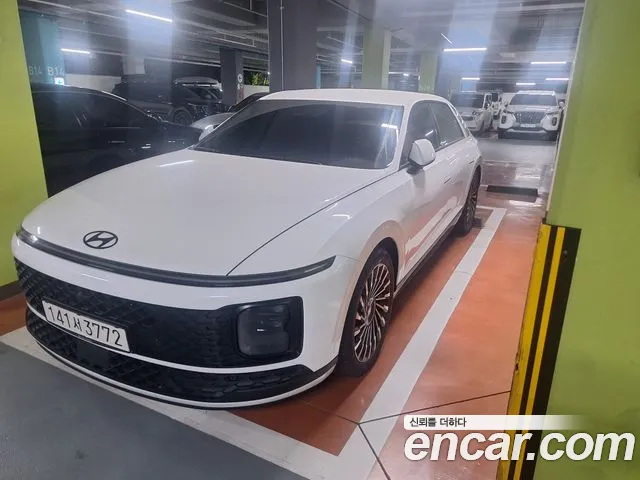Фотография автомобиля — Hyundai Grandeur GN7