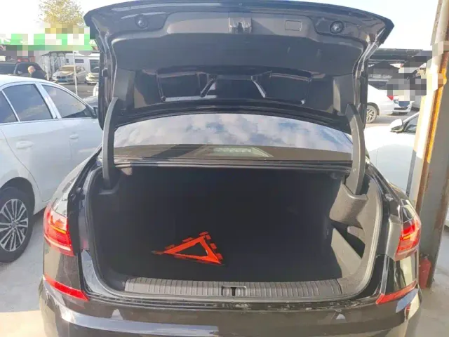 Volkswagen Passat — Фото автомобиля 18