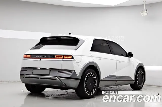 Hyundai Ioniq 5 — Фото автомобиля 4