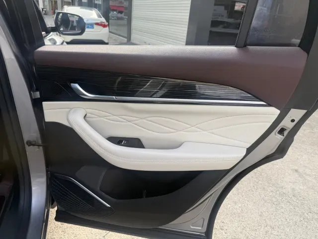 Geely Xingyue L — Фото автомобиля 25