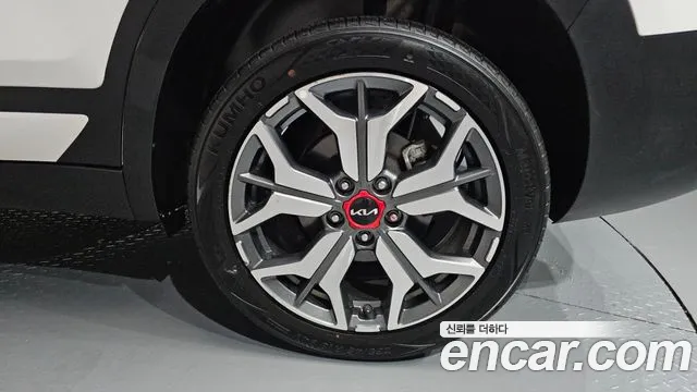Kia Seltos — Фото автомобиля 5