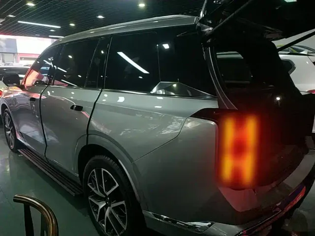 GAC Trumpchi GS8 — Фото автомобиля 4