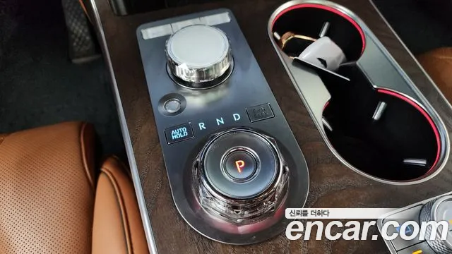 Genesis GV80 — Фото автомобиля 12