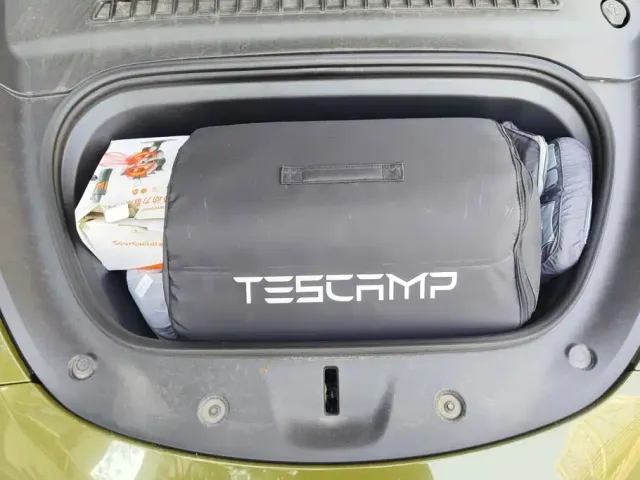 Tesla Model Y — Фото автомобиля 10