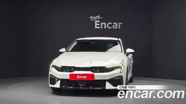 Kia K5 Новый K5 3 поколение 2.0 LPi(Для проката) — Фото автомобиля 3