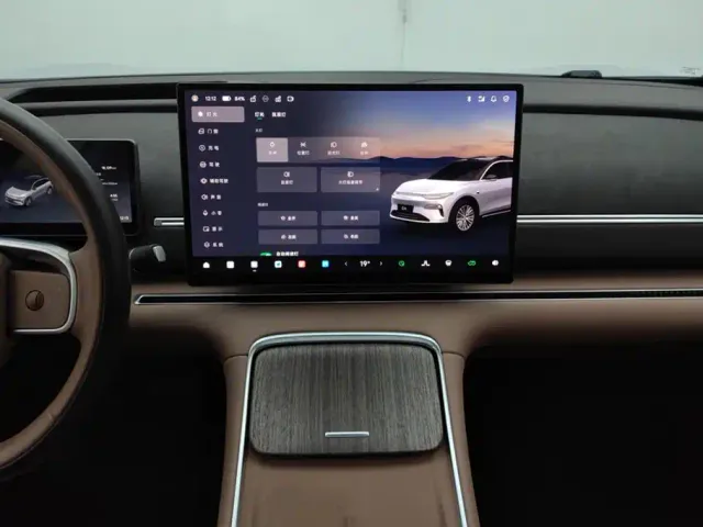 Leapmotor C11 — Фото автомобиля 13
