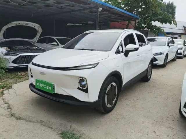 Фотография автомобиля — Geely Geometry E Firefly