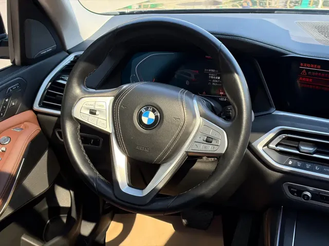 BMW X7 — Фото автомобиля 14