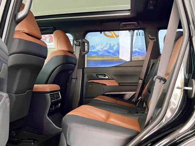 Lexus GX — Фото автомобиля 10