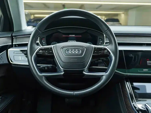 Audi A8 — Фото автомобиля 17