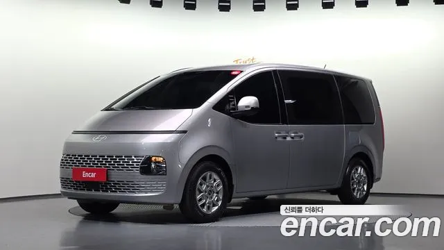 Фотография автомобиля — Hyundai Staria