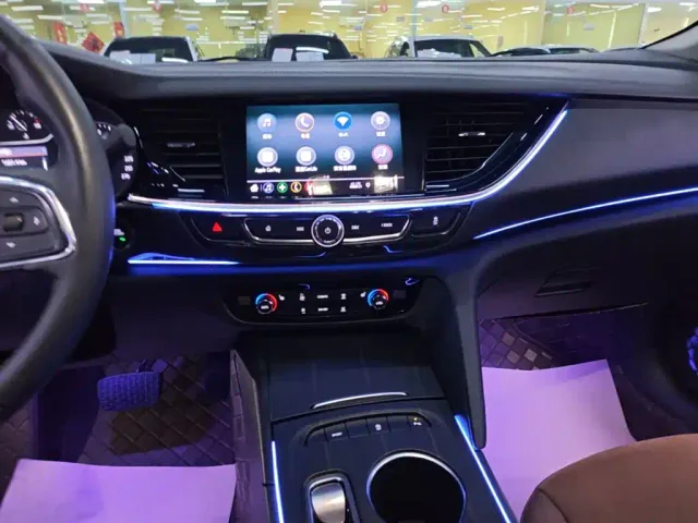 Buick Regal — Фото автомобиля 12