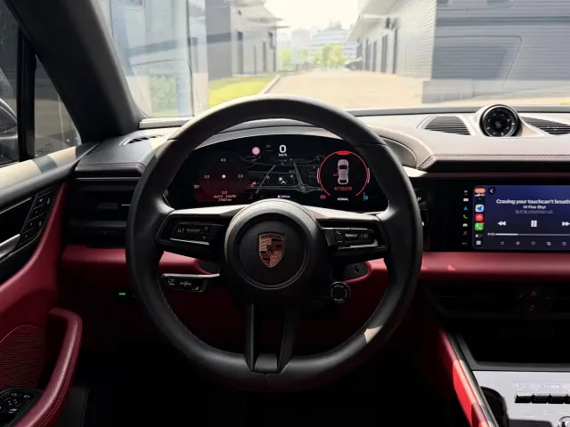 Porsche Macan EV — Фото автомобиля 9