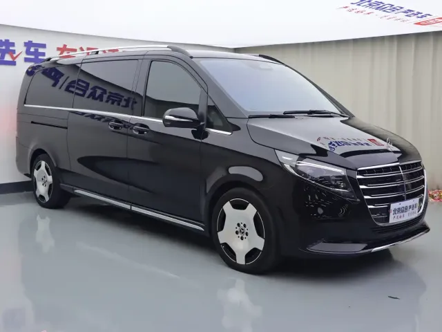 Mercedes-Benz V-Class — Фото автомобиля 2