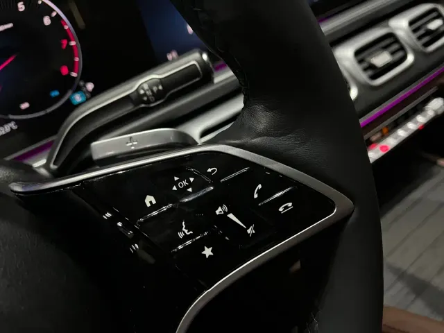 Mercedes-Benz GLE-Class — Фото автомобиля 20
