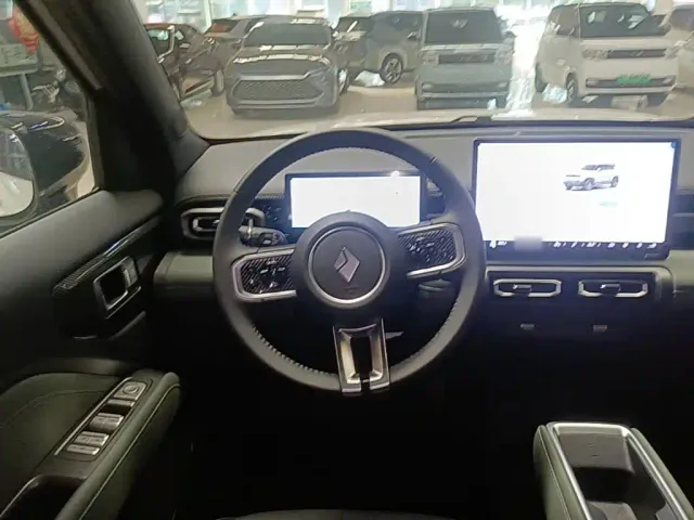 Baojun Yep Plus — Фото автомобиля 10