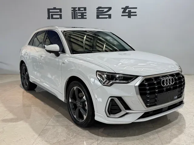 Audi Q3 — Фото автомобиля 3