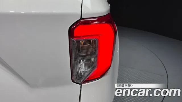 Ford Explorer Explorer 6 поколение 3.0 Platinum 4WD — Фото автомобиля 19