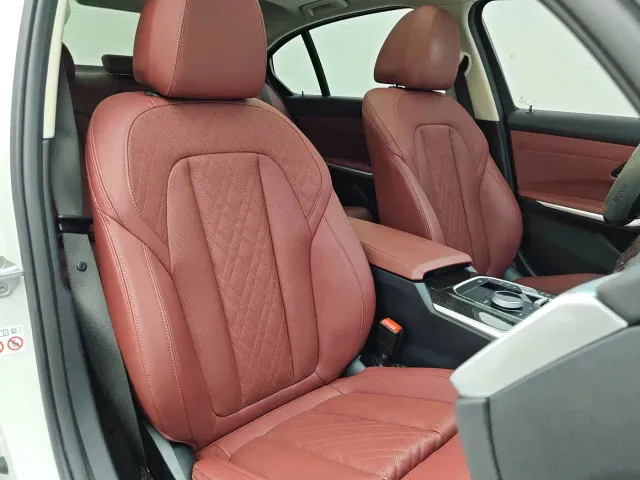 BMW 3 Series — Фото автомобиля 13
