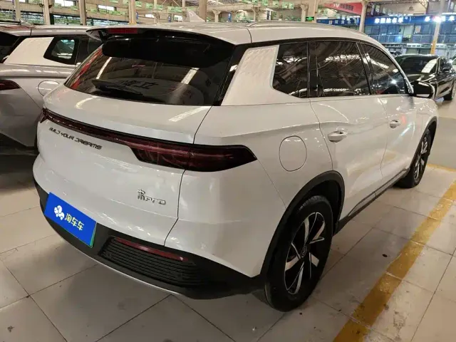 BYD Song Pro — Фото автомобиля 3