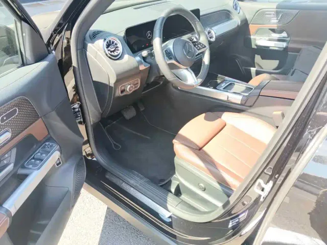 Mercedes-Benz GLB-Class — Фото автомобиля 8