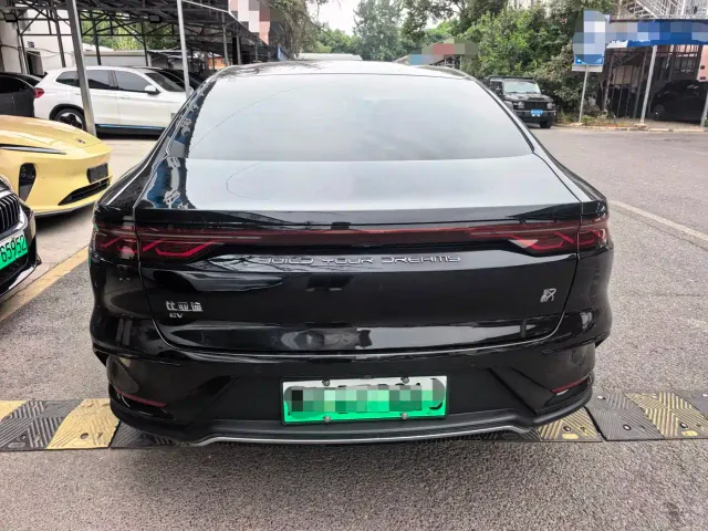 BYD Han — Фото автомобиля 14