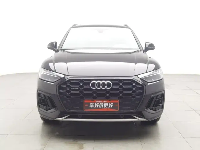 Audi Q5L — Фото автомобиля 3