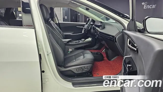 Kia EV6 — Фото автомобиля 11