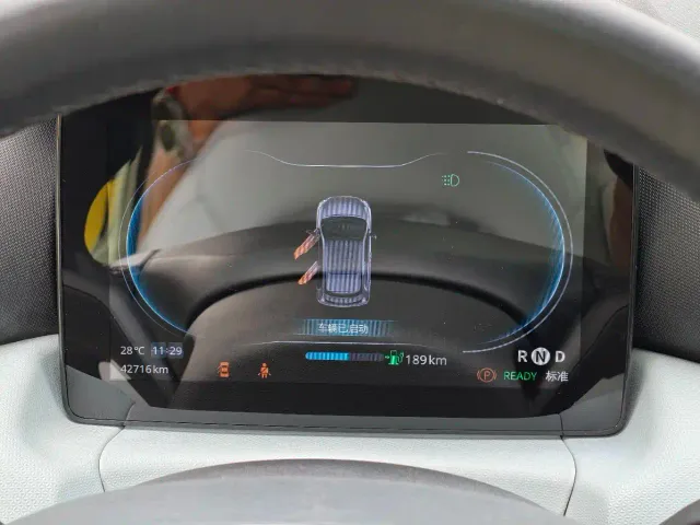 Leapmotor T03 — Фото автомобиля 14