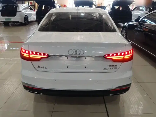 Audi A4L — Фото автомобиля 5