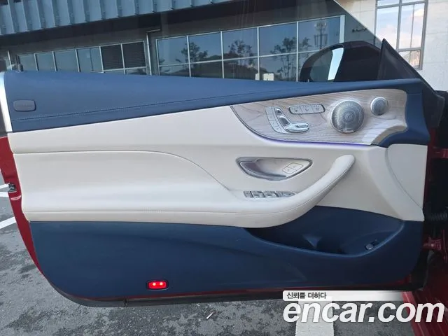 Mercedes-Benz E-Class — Фото автомобиля 15