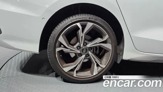 Audi A3 — Фото автомобиля 5