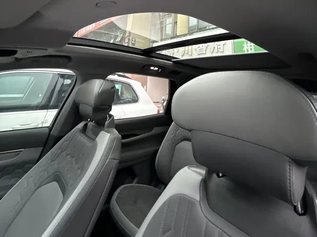 Ford Edge — Фото автомобиля 11