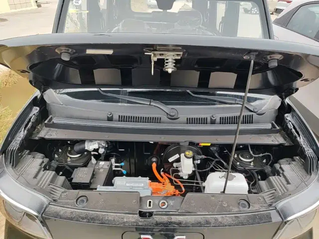 Wuling Zhiguang NEV — Фото автомобиля 19
