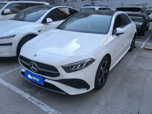 Фотография автомобиля — Mercedes-Benz A-Class
