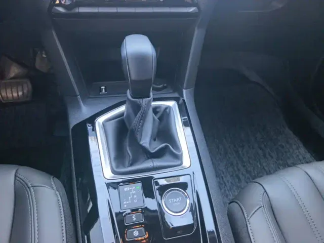 Peugeot 408 — Фото автомобиля 13