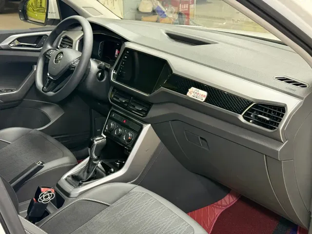 Volkswagen T-Cross — Фото автомобиля 17
