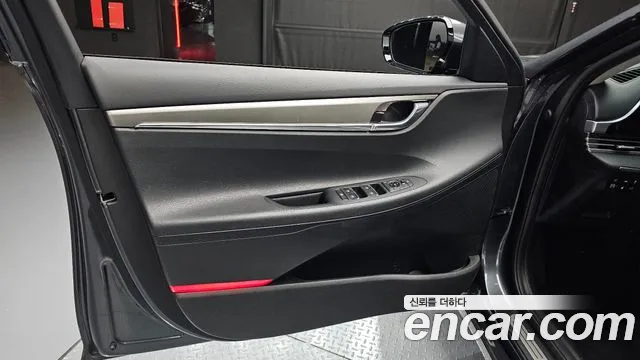 Hyundai Grandeur New — Фото автомобиля 24