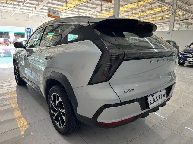 Geely Boyue L — Фото автомобиля 7