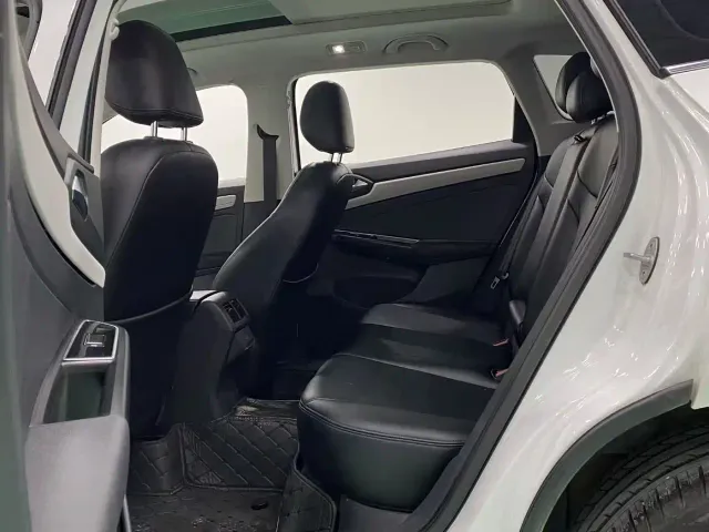 Jetta VS7 — Фото автомобиля 5