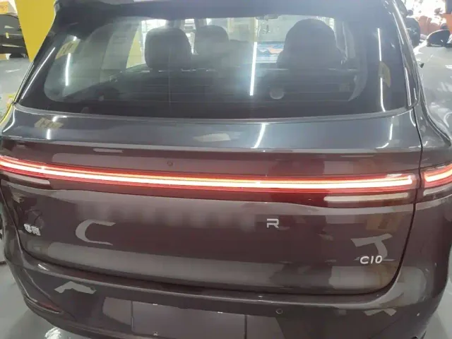 Leapmotor C10 — Фото автомобиля 5