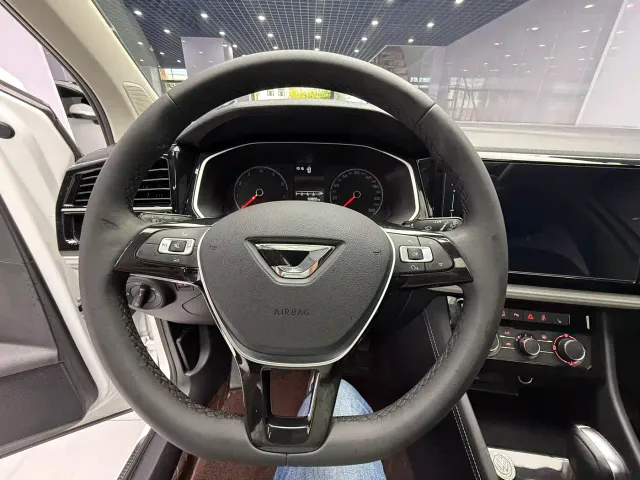 Jetta VS5 — Фото автомобиля 14
