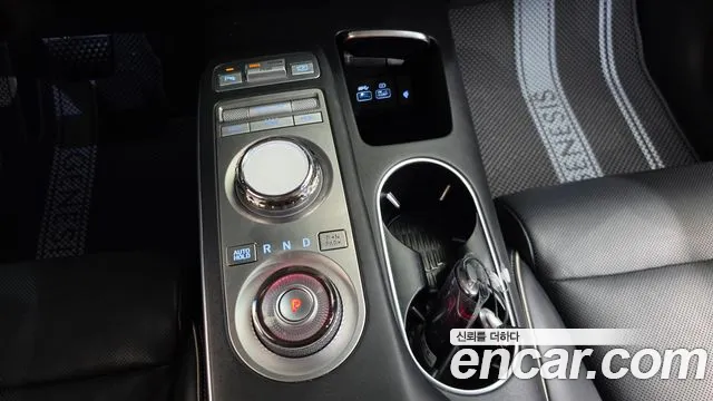 Genesis GV70 Electrified GV70 — Фото автомобиля 12