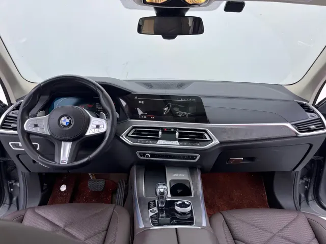 BMW X5 — Фото автомобиля 8