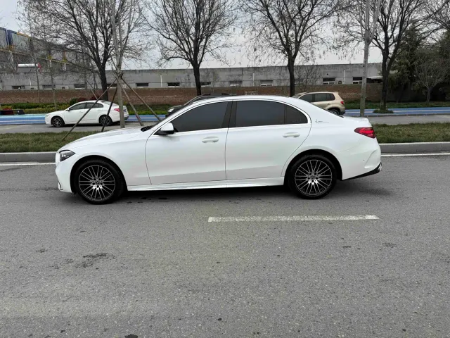 Mercedes-Benz C-Class — Фото автомобиля 16
