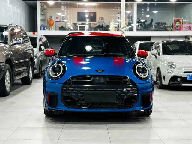 MINI John Cooper Works — Фото автомобиля 2